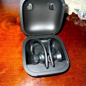 Beats earbuds